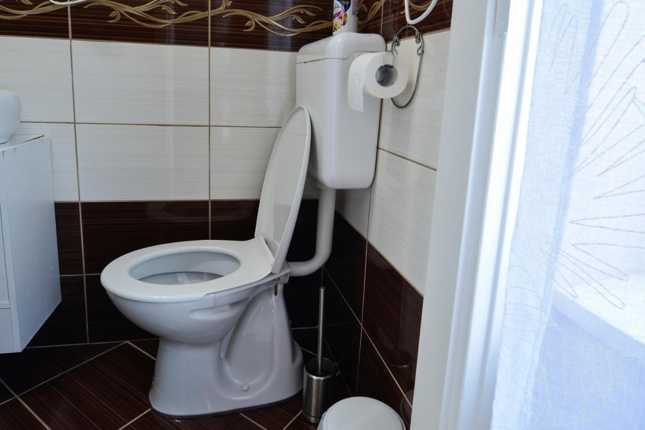 Demetrovics Udvarhaz Eger Exterior foto